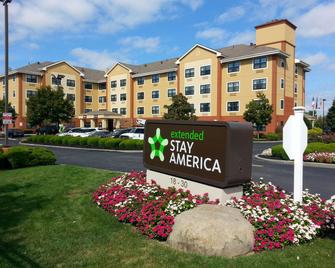 Extended Stay America Suites - New York City - Laguardia Airport - Queens - Budynek