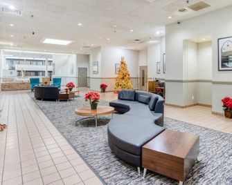 OYO Townhouse Owensboro West - Owensboro - Lobby