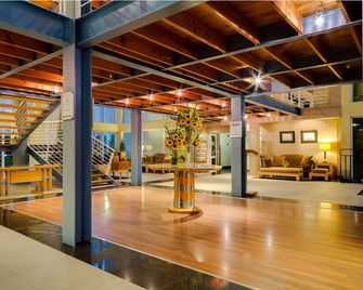 Protea Hotel by Marriott Knysna Quays - Knysna - Lobby
