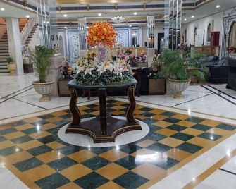 布巴內什瓦爾帝國飯店 - 布巴內斯瓦爾 - 大廳