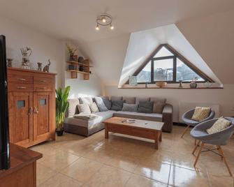 Gite St Marie De Campan - Sainte-Marie-de-Campan - Wohnzimmer