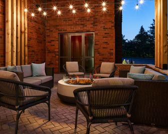 Hilton Garden Inn Tewksbury Andover - Tewksbury - Patio