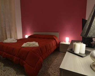 Efesto Bed & Breakfast - Catania - Bedroom