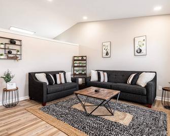 Essential Escape - Radcliff - Living room