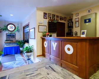 Hotel Los Castaños - Aracena - Recepción