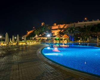 Grand Hotel Excelsior - Valletta - Bể bơi