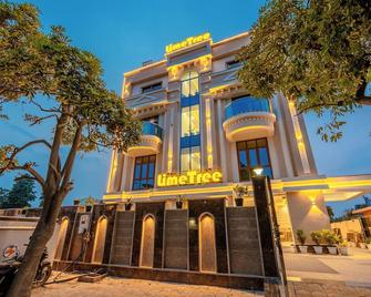 Lime Tree Hotels and Banquet Greater Noida - Greater Noida - Gebouw