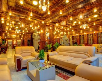 Okay Boutique Hotel - פנום פאן - טרקלין