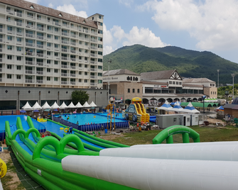 Eden Valley Resort - Yangsan - Building