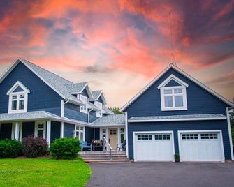 Peaceful, private, and tranquil. - Tignish - Building