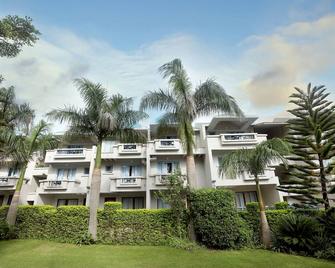Hummingbird Resort - Mount Abu - Building