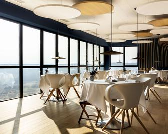 Hôtel & Restaurant Origines par Adrien Descouls - Teritoria - Le Broc - Restaurace