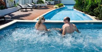 Manta Bargara Resort - Bundaberg - Pool