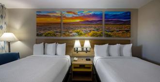 Days Inn by Wyndham Roswell - Roswell - Bedroom