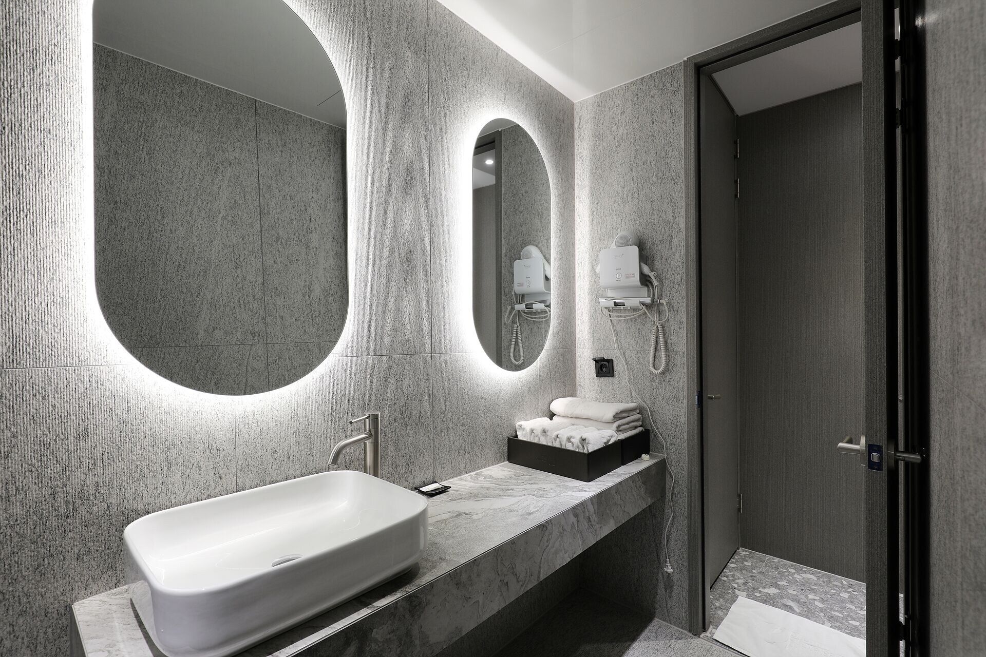 Hotel The Designers Jongno - Seoel