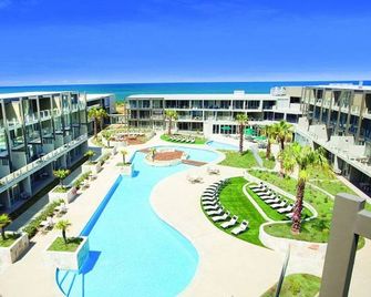 Resort Hotel Room 259 - Torquay - Pool