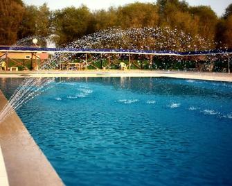 Tuana Tatil Koyu - Salihli - Piscina