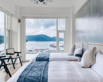 Shui Yang Lakeview House with Elevator - נאנטו סיטי - חדר שינה