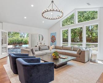 Immaculate home in the heart of wine country - Glen Ellen - Sala de estar