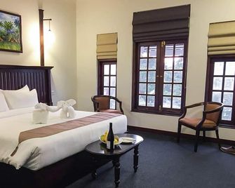 Hotel Nippon Colombo - Colombo - Habitación