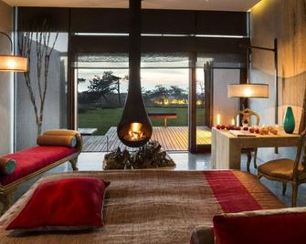 Areias do Seixo Hotel - A dos Cunhados - Living room