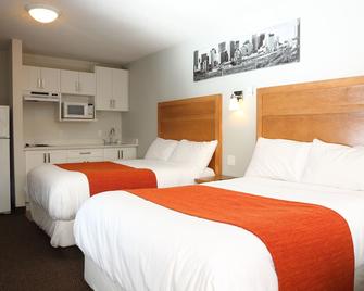 Chateau Motel - Edmonton - Bedroom