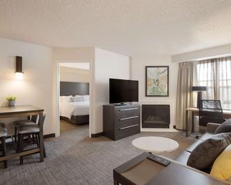 Sonesta Es Suites Reno - Reno - Living room