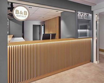 B&b Hotel Köln-porz - Köln - Vastaanotto