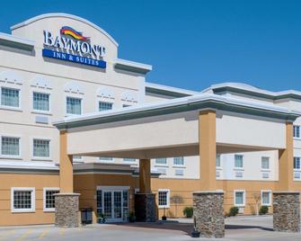 Baymont by Wyndham Minot - Minot - Bygning