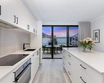 Noras Retreat - Dunsborough - Cuisine