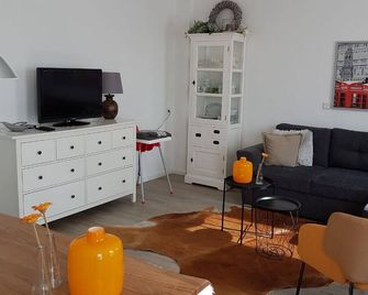 Ferienwohung Nienhaus, 1-4 Pers - Ahaus - Wohnzimmer