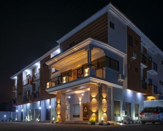 Aga Woods Hotels - Ilorin - Building