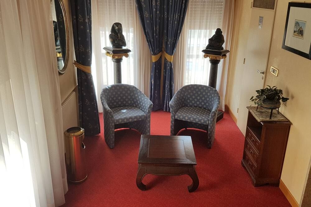 Hotel Minerva