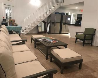 Hampton Ocean Resort - East Quogue - Sala de estar