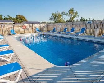 Cavendish Lodge & Cottages - Cavendish - Pool