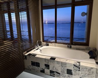 Hotel Casa Vico - Ako - Salle de bain