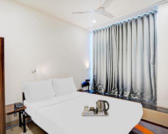 Townhouse Lotus - Surat - Bedroom