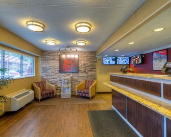 Red Roof Inn Memphis East - Memphis - Front desk