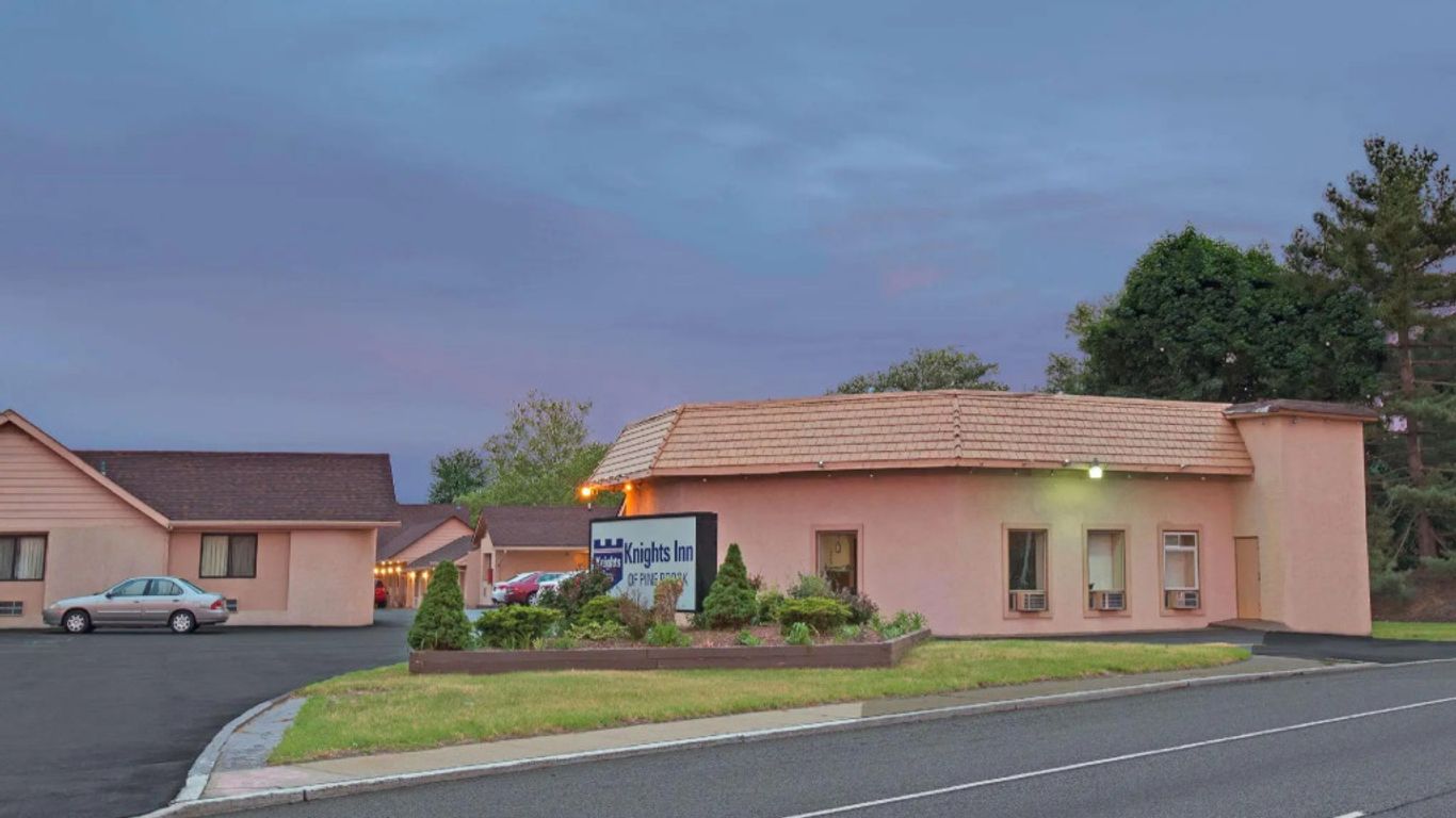 Knights Inn Pine Brook