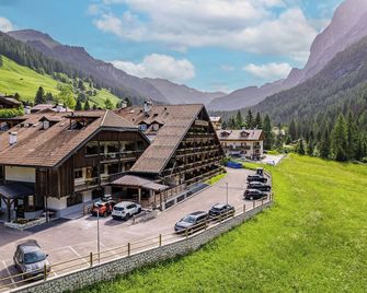 Aparthotel Princess - קאנאזיי - בניין