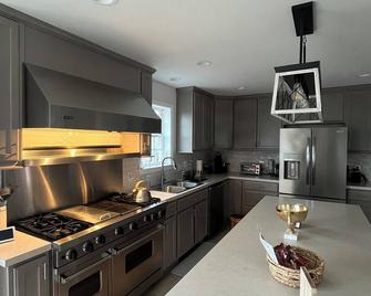 Near Suny Cobleskill, Oneonta, Dreams Park, Cooperstown - Richmondville - Cocina