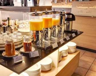 Hotel Die Kleine Blume - Erfweiler - Buffet