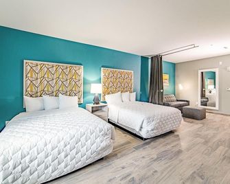 Modern Queen Ada Hotel Suite - Everglades - Ložnice