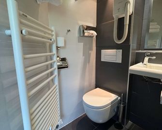 Kyriad Bordeaux Lormont - Lormont - Badkamer