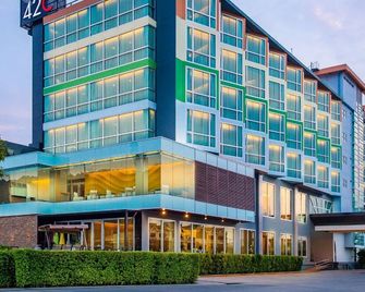 42C The Chic Hotel - Nakhon Sawan - Gebouw