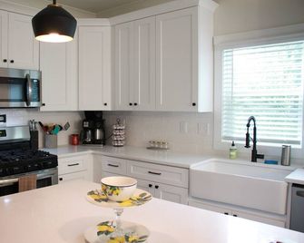 Close to Uptown Charlotte, New Build House in Mount Holly - Mount Holly - Cocina