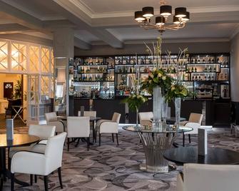 The Carlyon Bay Hotel and Spa - St. Austell - Lounge