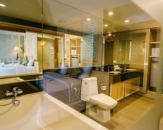 Moon Dragon Hotel - Chiang Mai - Bathroom