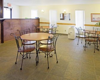 Americas Best Value Inn - Burlington, Co - Burlington - Restaurant