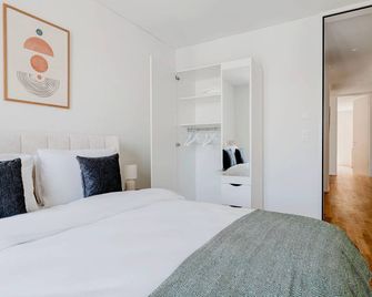 Blueground | Wiedikon, balcony & w/d, nr market - Zurique - Quarto